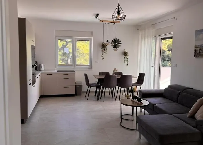 Dombella 公寓 维尔